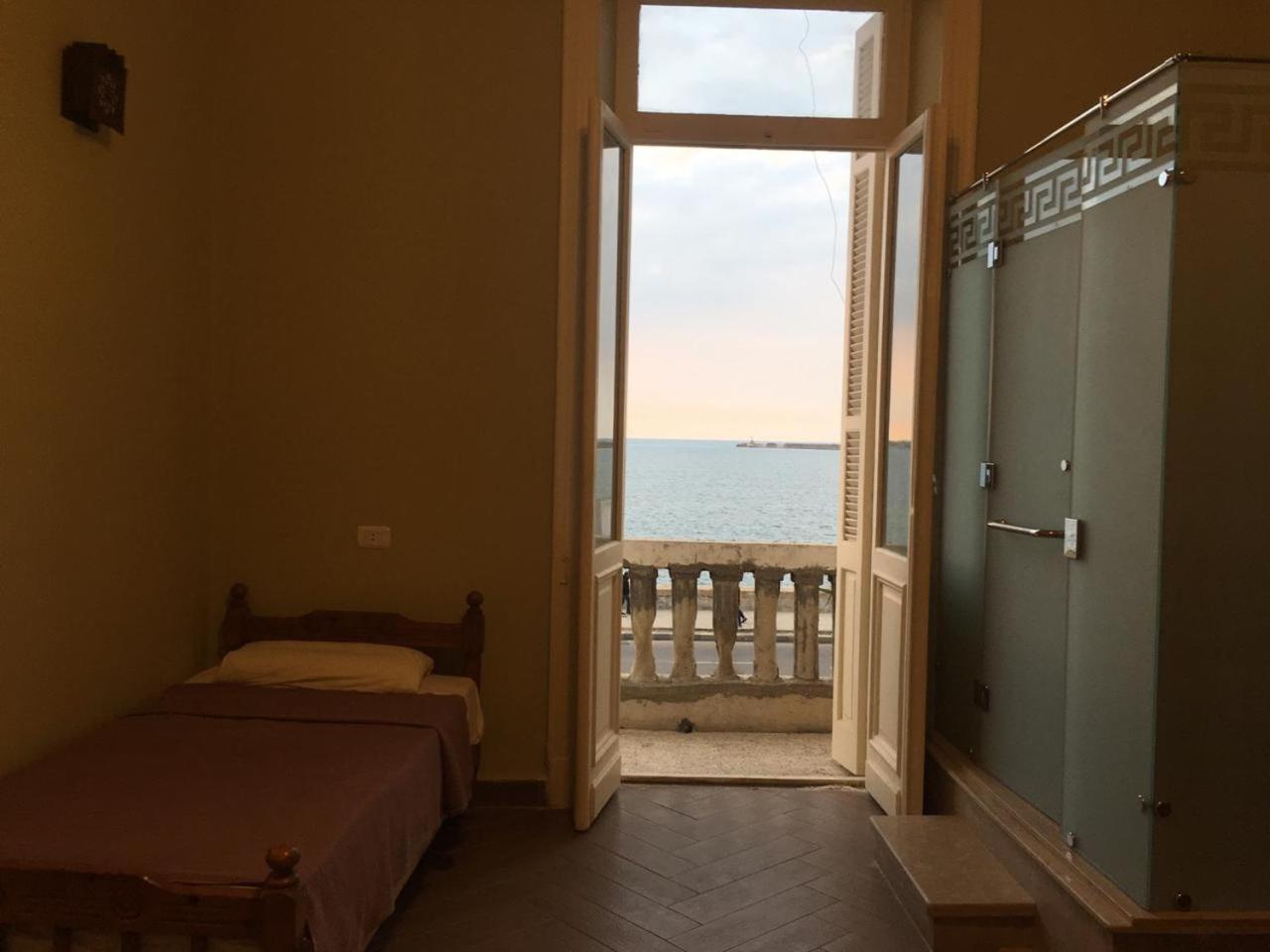 Karnak Ekonomický hotel *